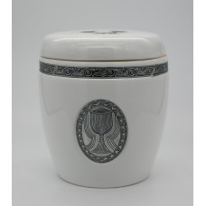 Urna kerámia mázas ón díszes kelyhes fehér Urna kerámia mázas ón díszes kelyhes fehér